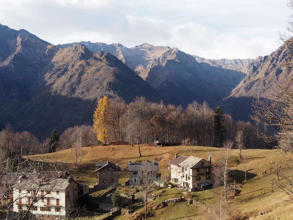 Hotel Residence Giardini Piode Luaran gambar