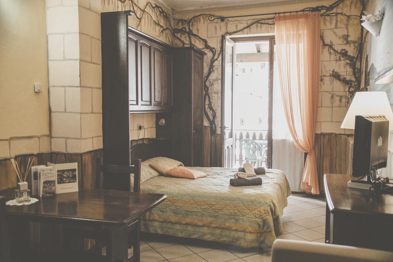 Hotel Residence Giardini Piode Luaran gambar