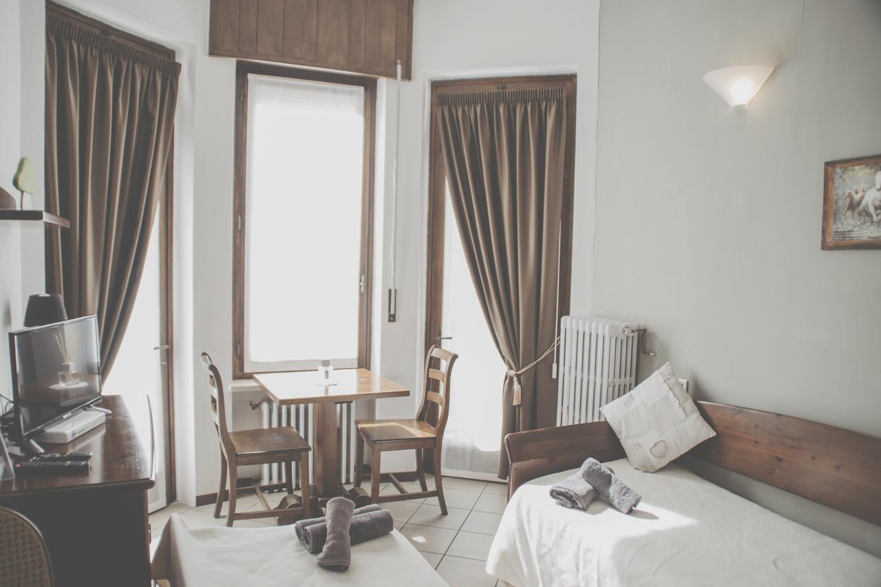 Hotel Residence Giardini Piode Luaran gambar