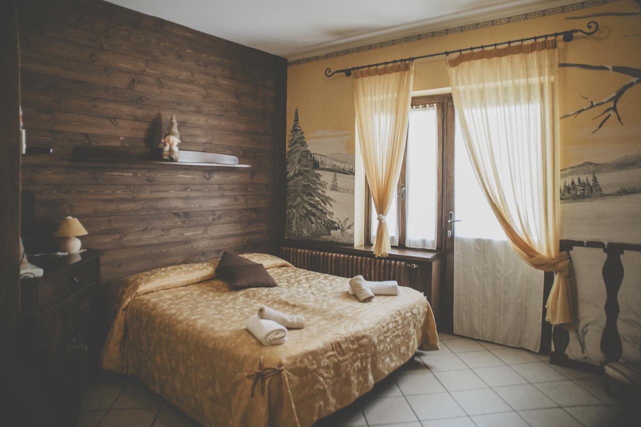 Hotel Residence Giardini Piode Luaran gambar